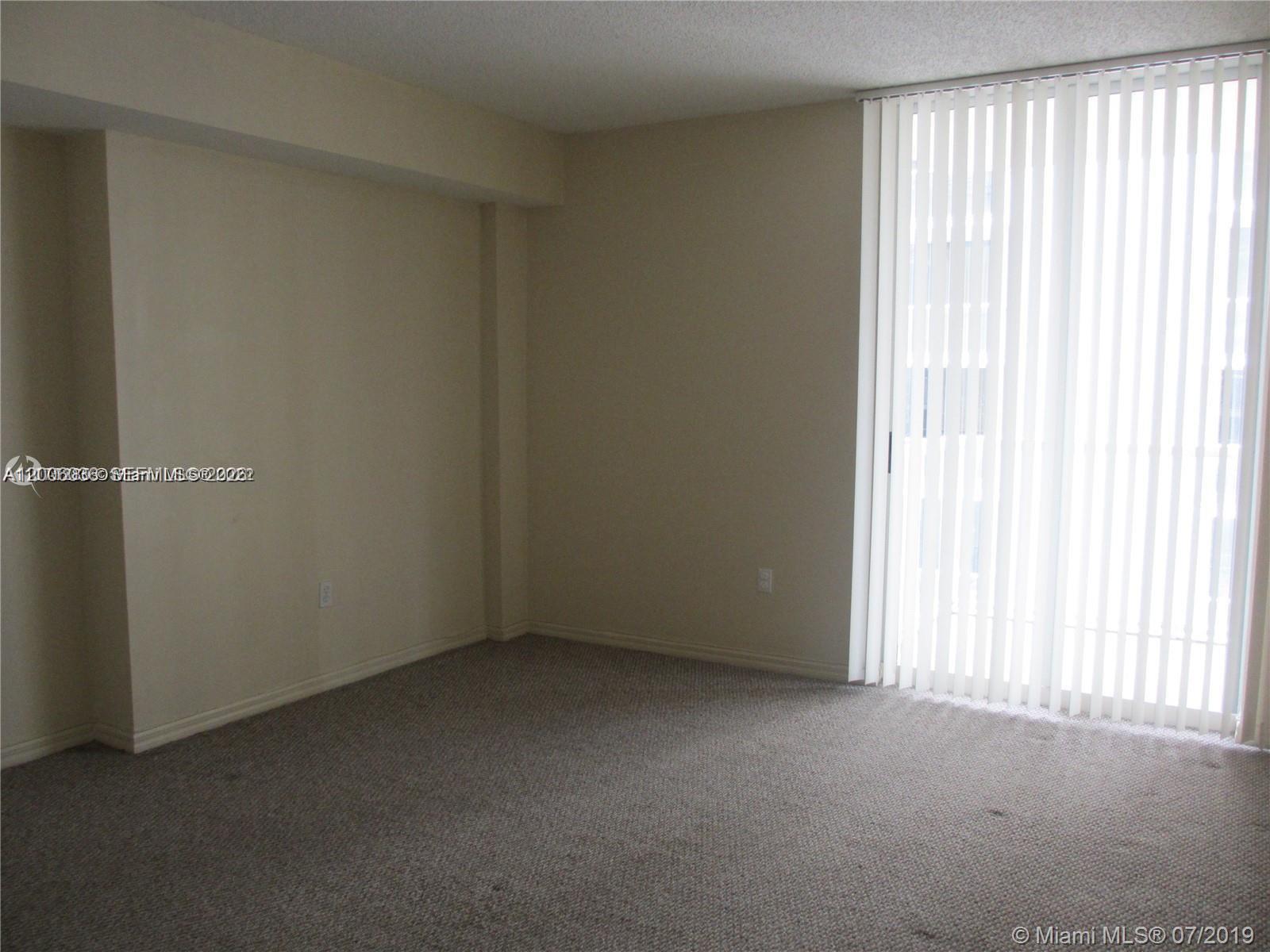 5091 Nw 7th St 807 Property Photo 8