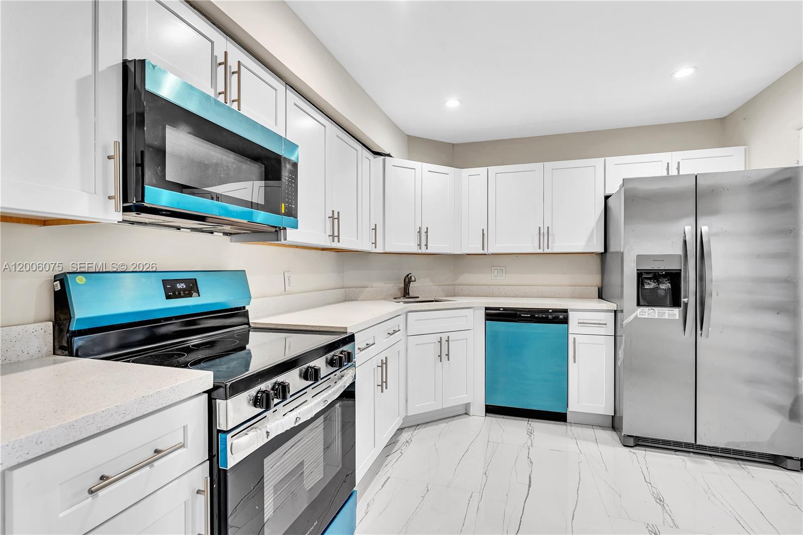 3360 Spanish Moss Ter 305 Property Photo 1