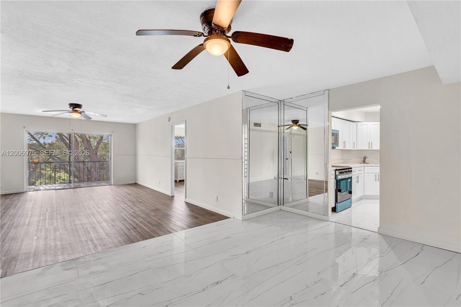 3360 Spanish Moss Ter 305 Property Photo 2