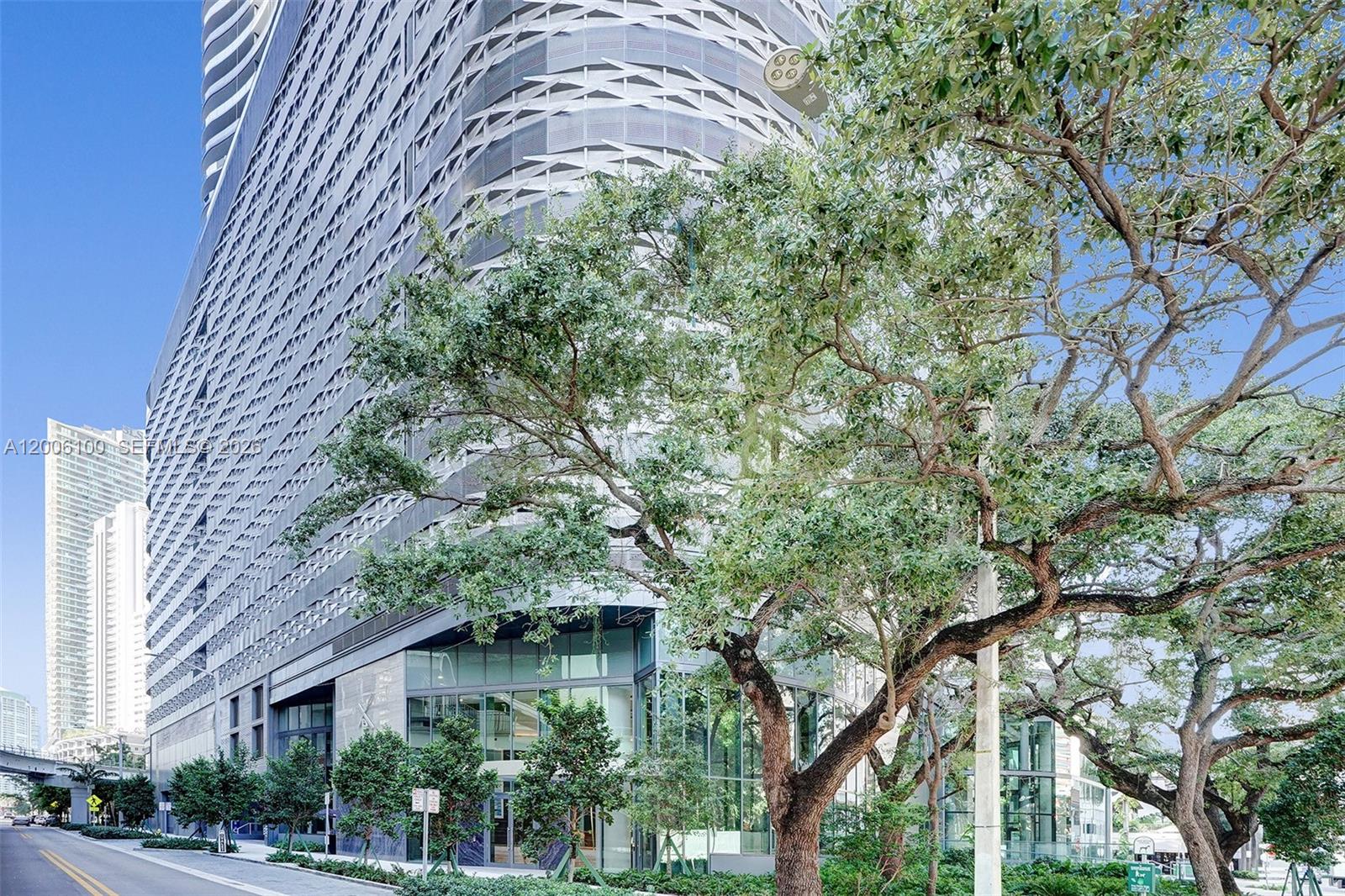 1000 Brickell Plaza Ph5106 Property Photo 1