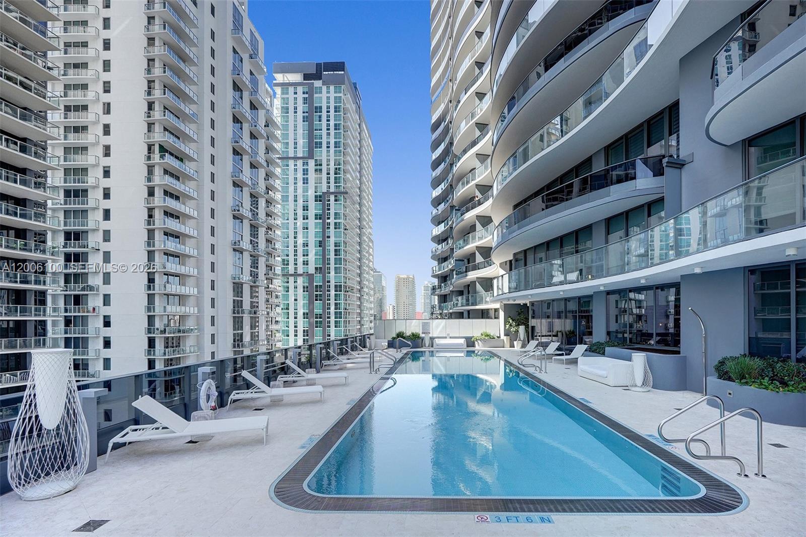 1000 Brickell Plaza Ph5106 Property Photo 16