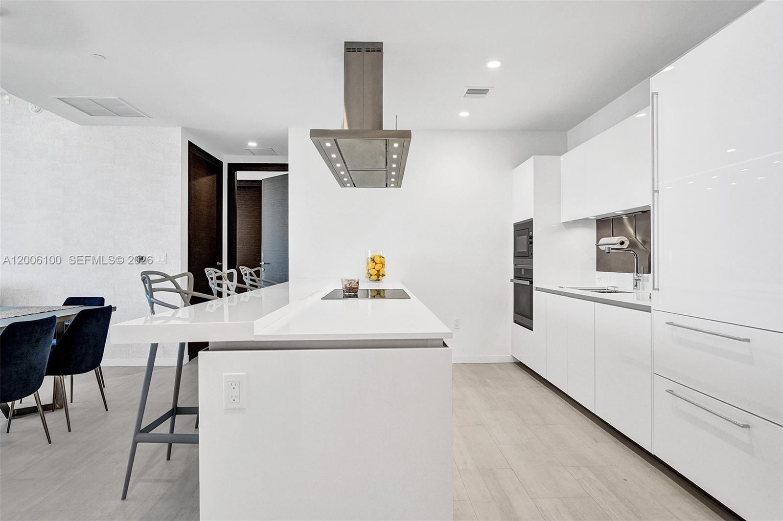 1000 Brickell Plaza Ph5106 Property Photo 25