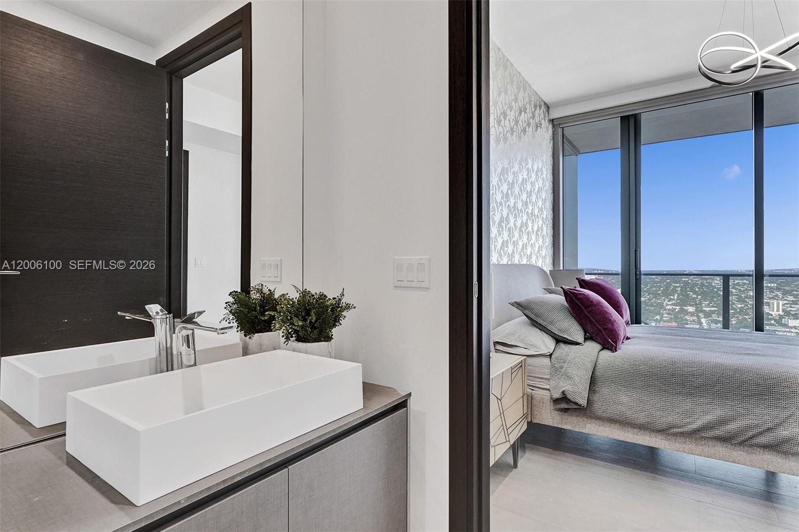 1000 Brickell Plaza Ph5106 Property Photo 40