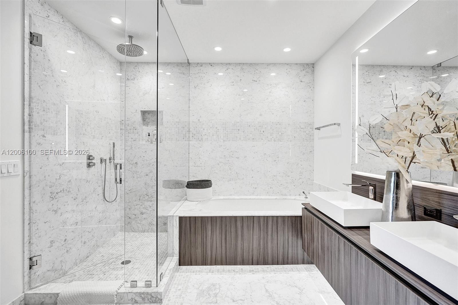 1000 Brickell Plaza Ph5106 Property Photo 47