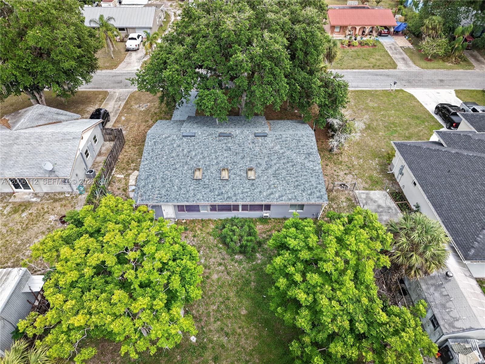 4030 School Cir Property Photo 4