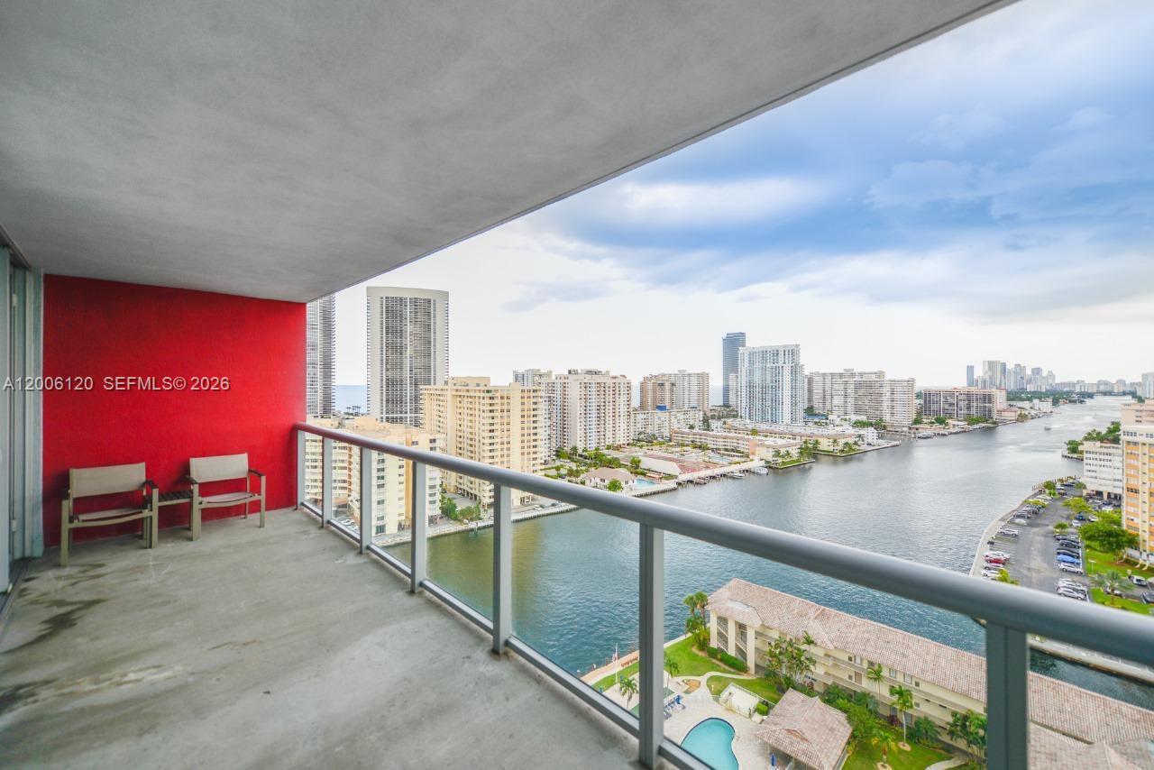 2602 E Hallandale Beach Blvd R1907 Property Photo 4