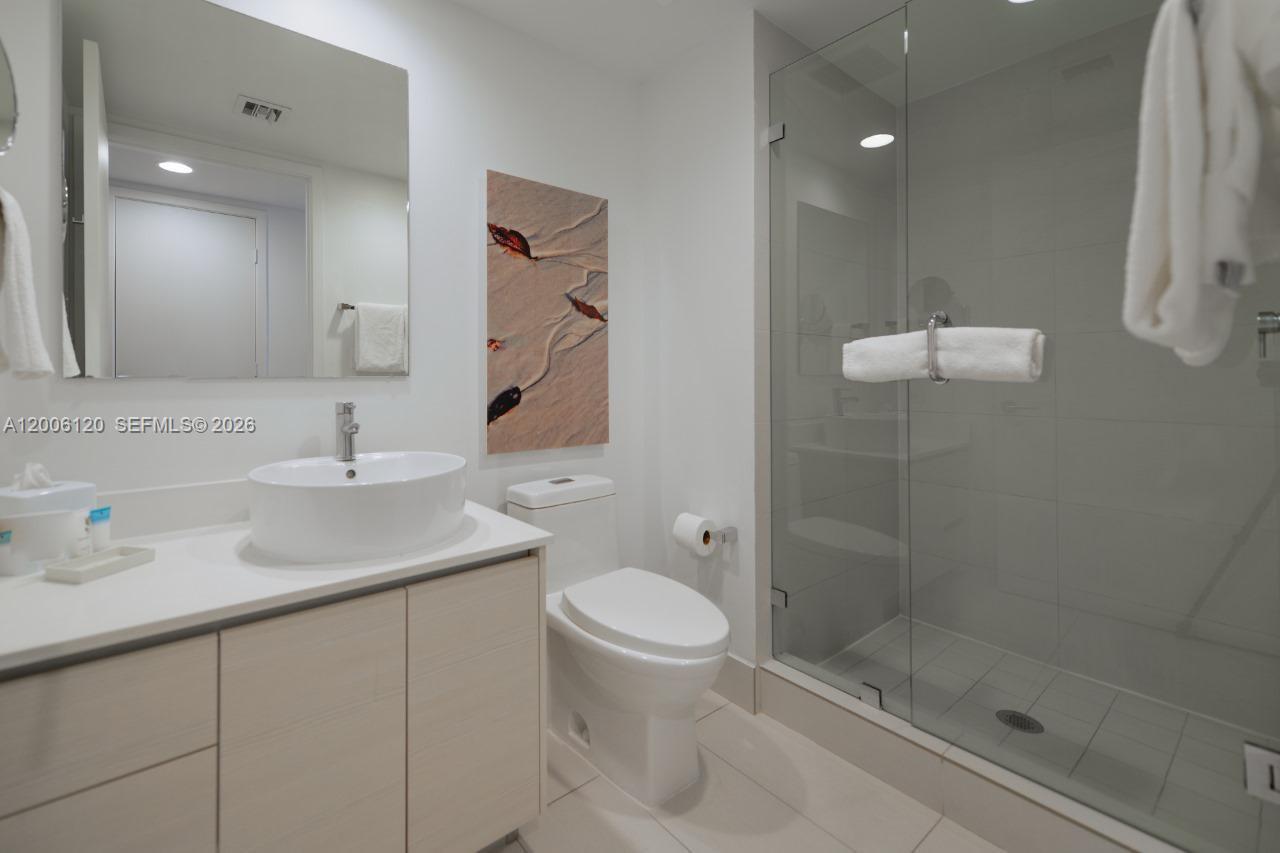 2602 E Hallandale Beach Blvd R1907 Property Photo 27