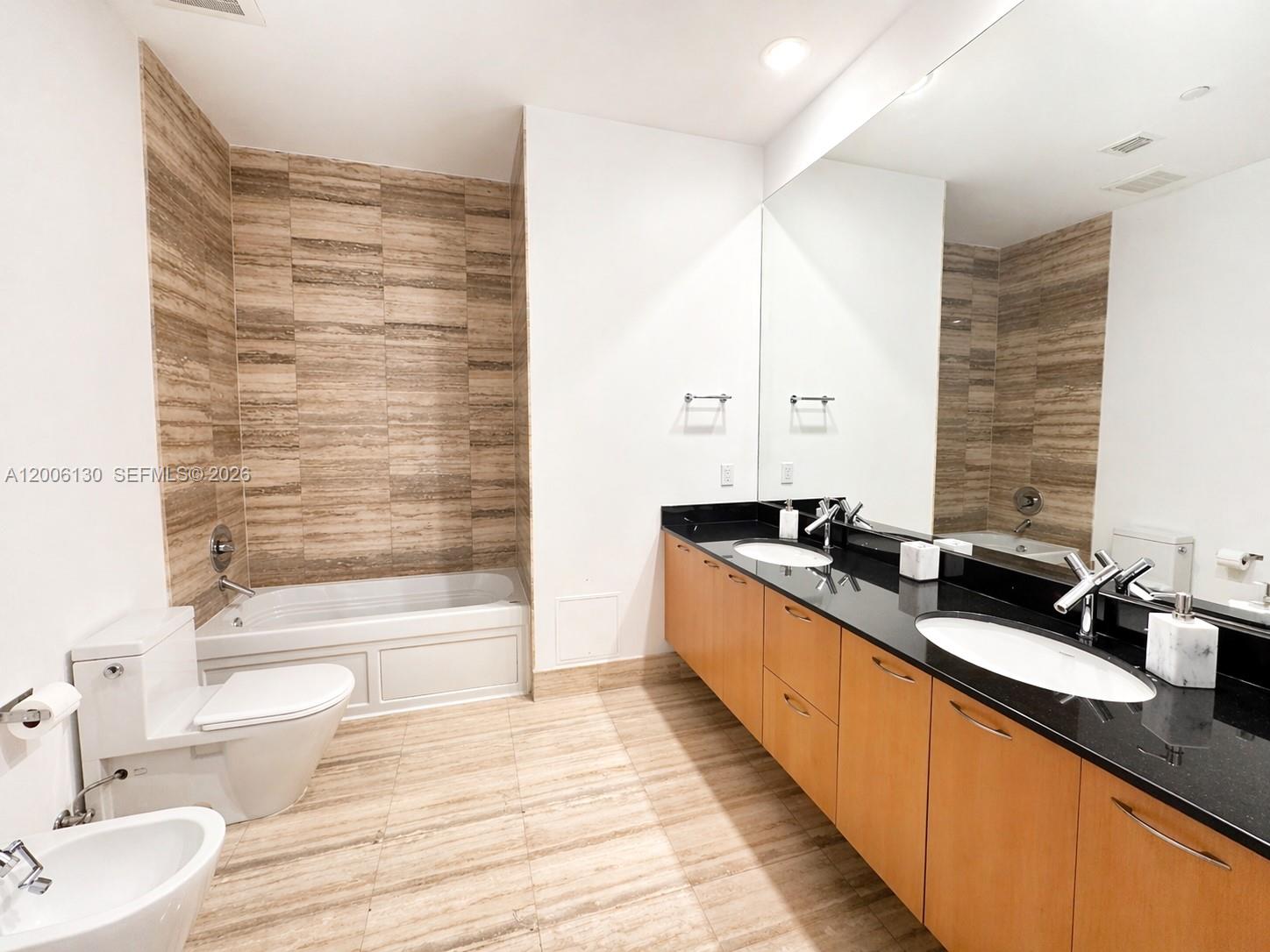 15811 Collins Ave 3805 Property Photo 17