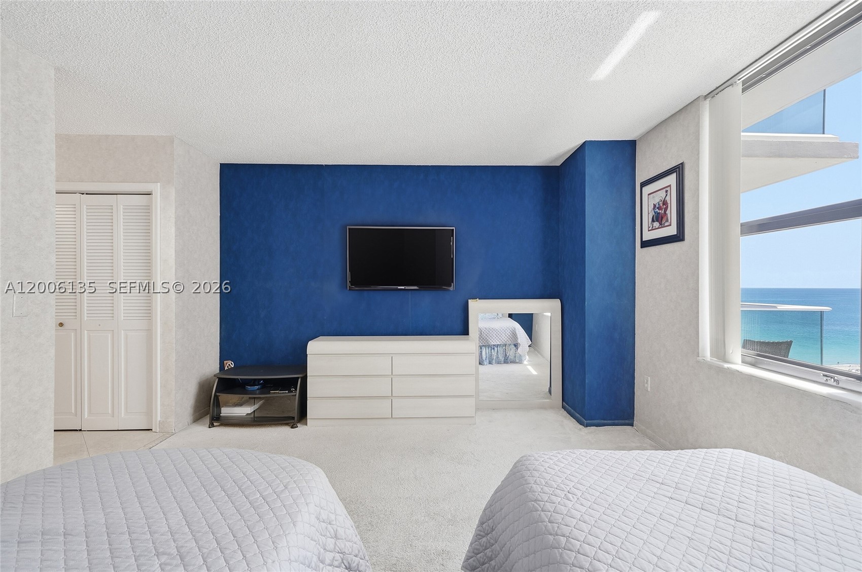 9801 Collins Ave 14d Property Photo 35