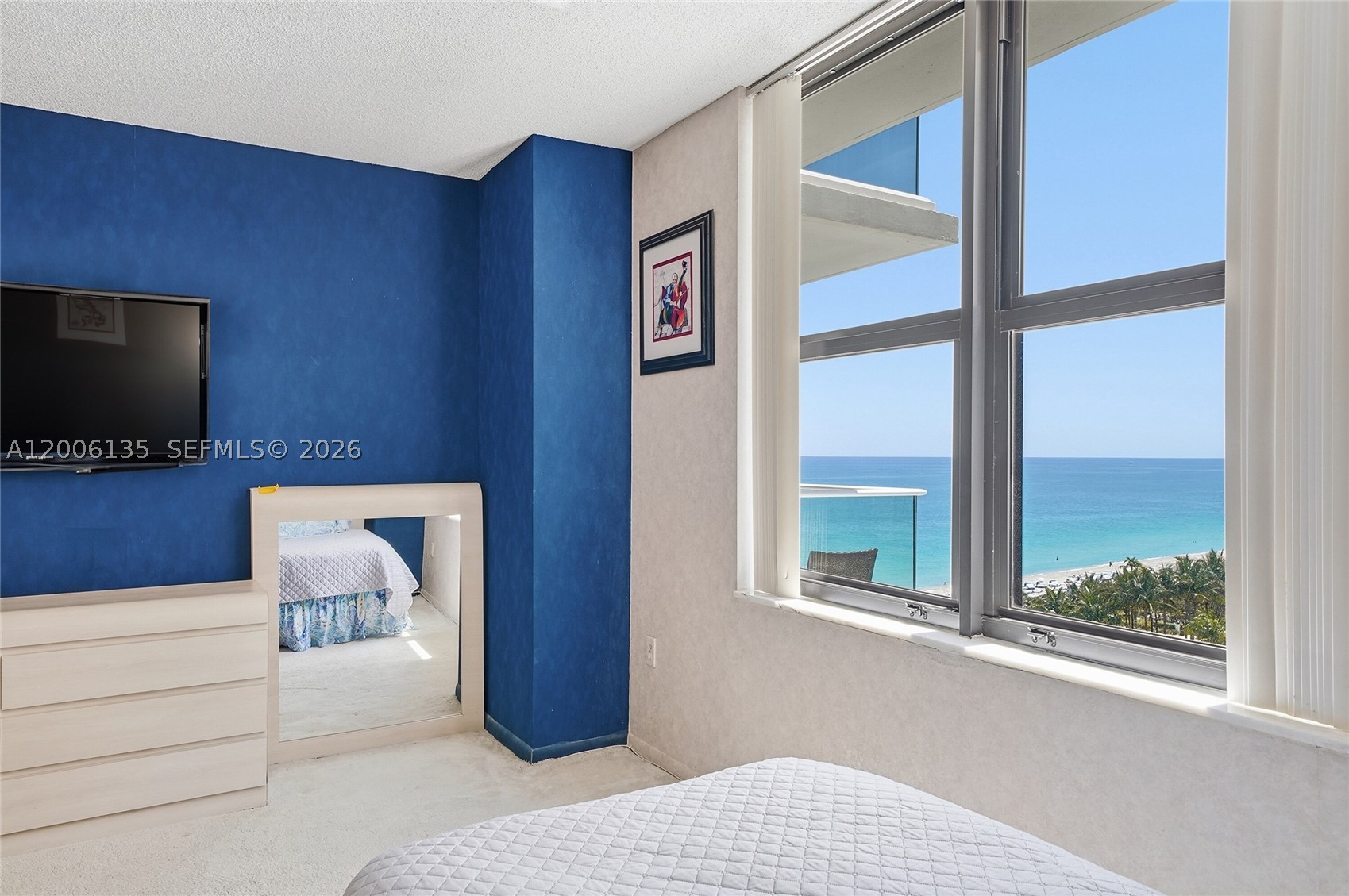 9801 Collins Ave 14d Property Photo 36