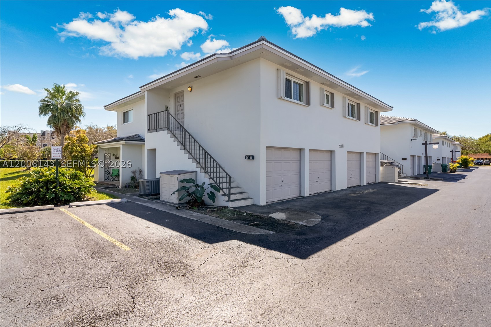 8048 SW 80 AVE 8048