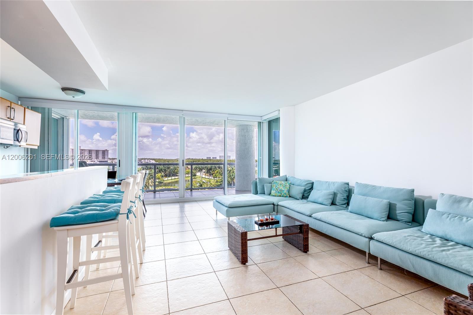 16500 Collins Ave 655 Property Photo 9