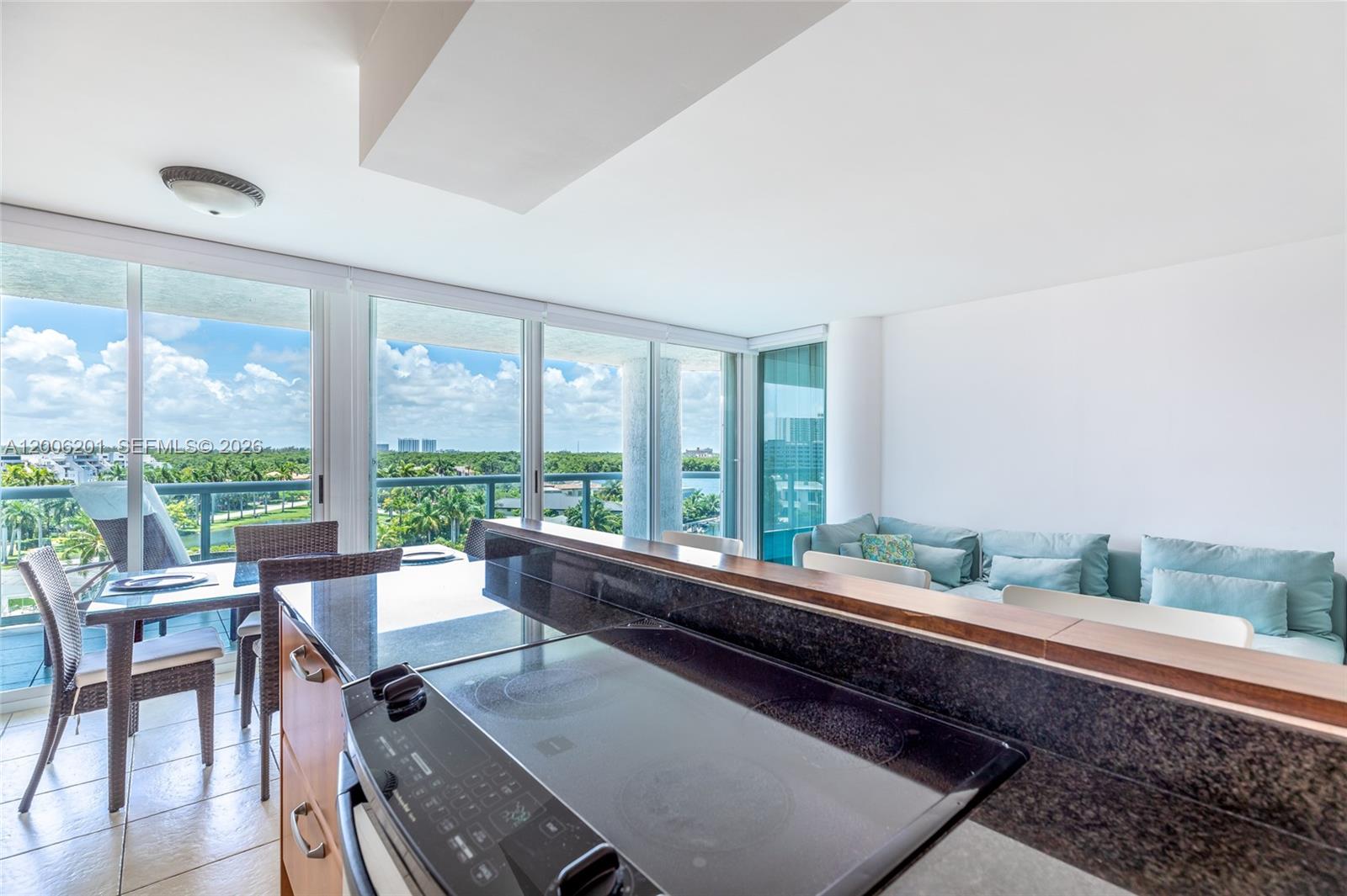16500 Collins Ave 655 Property Photo 16