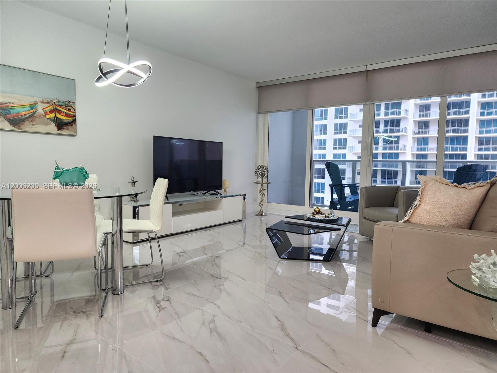 3505 S Ocean Dr 719 Property Photo 3