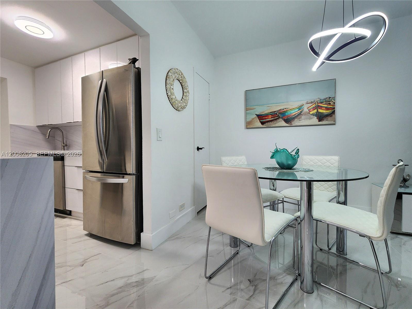3505 S Ocean Dr 719 Property Photo 4