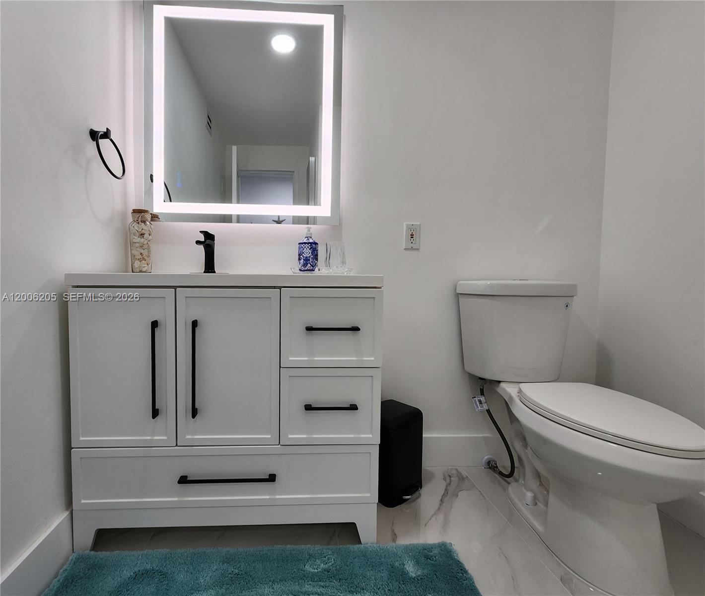 3505 S Ocean Dr 719 Property Photo 12