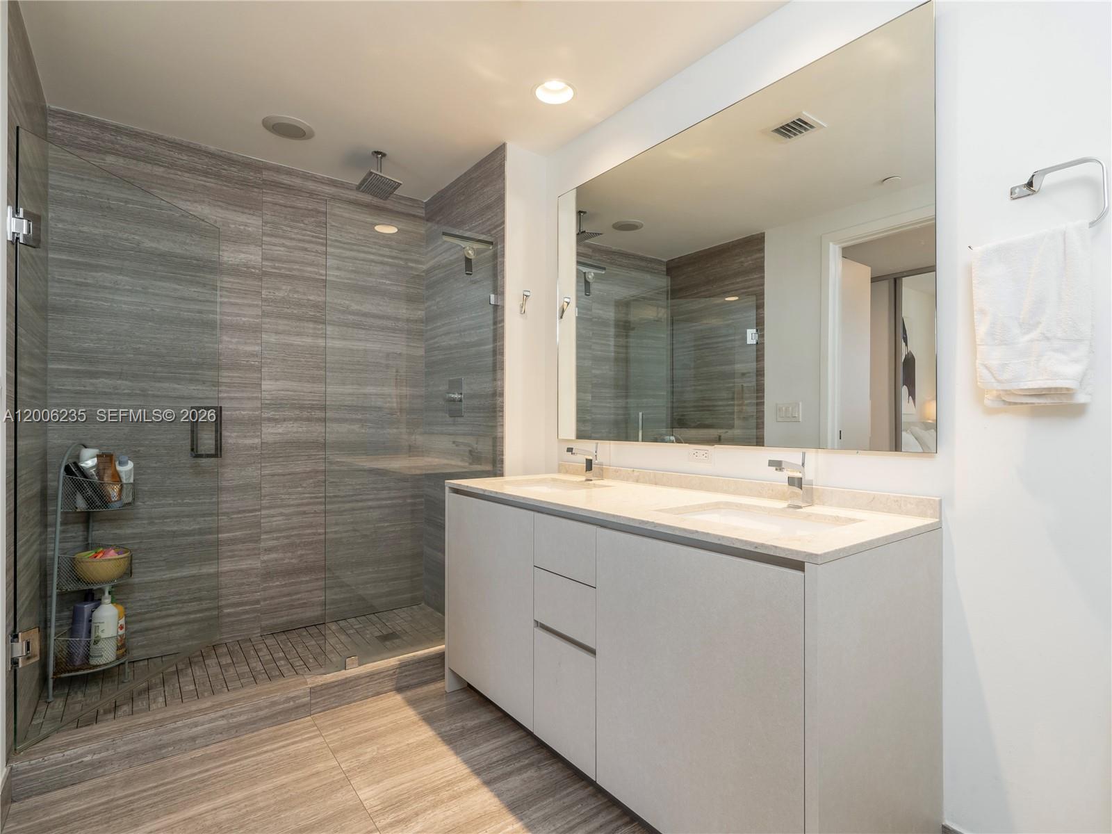 1010 Brickell Ave 2801 Property Photo 11