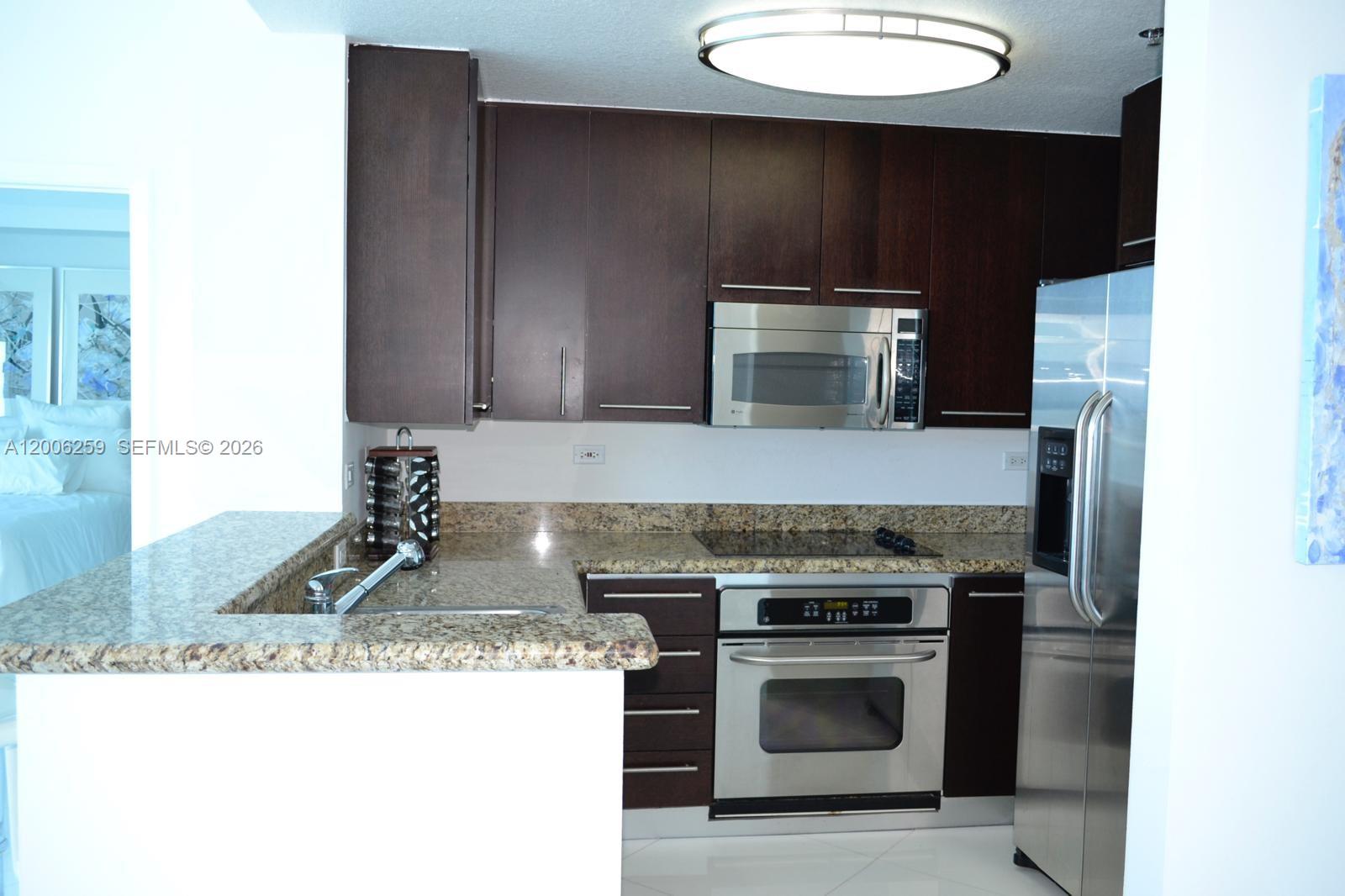 6515 Collins Ave 1505 Property Photo 8