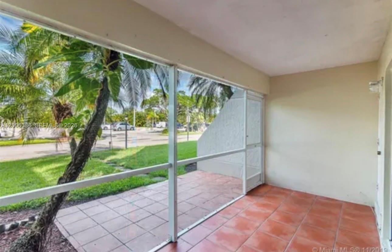 100 Lakeview Dr 112 Property Photo 12