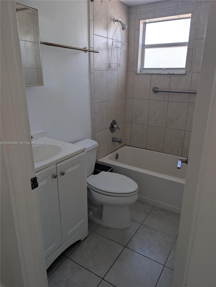 326 Wilson St 201 Property Photo 10