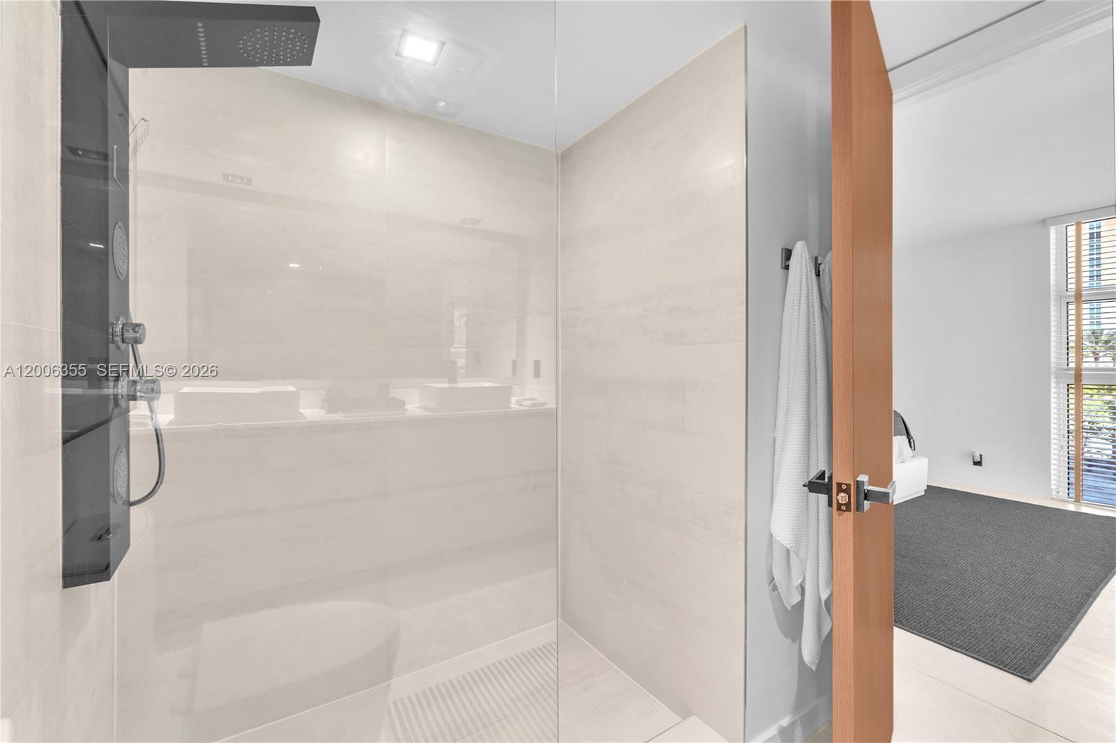 100 Bayview Dr 216 Property Photo 18