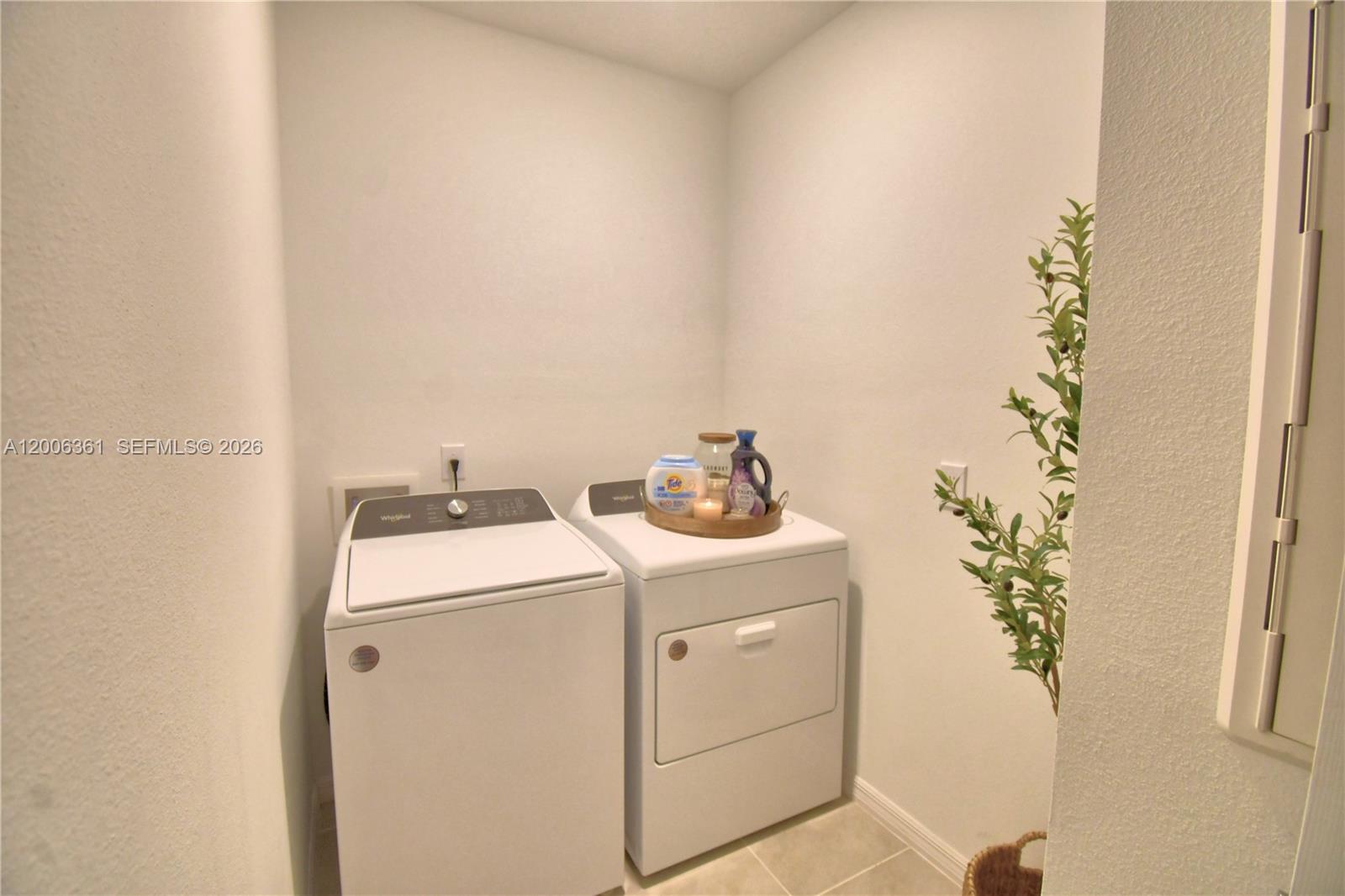 3563 Broadwing Blvd. Property Photo 18