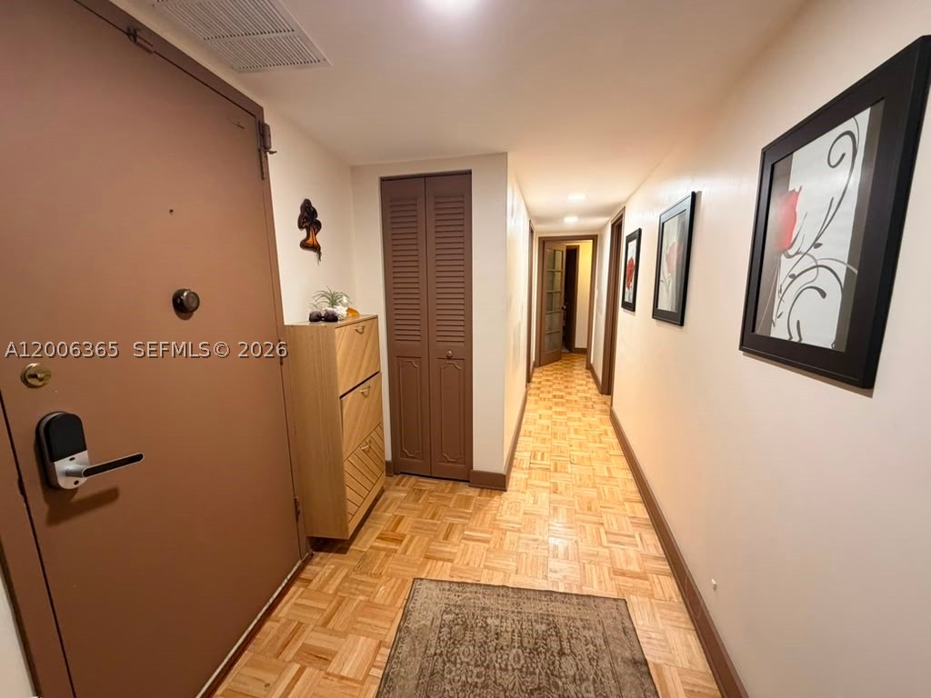 100 Golden Isles Dr 810 Property Photo 7