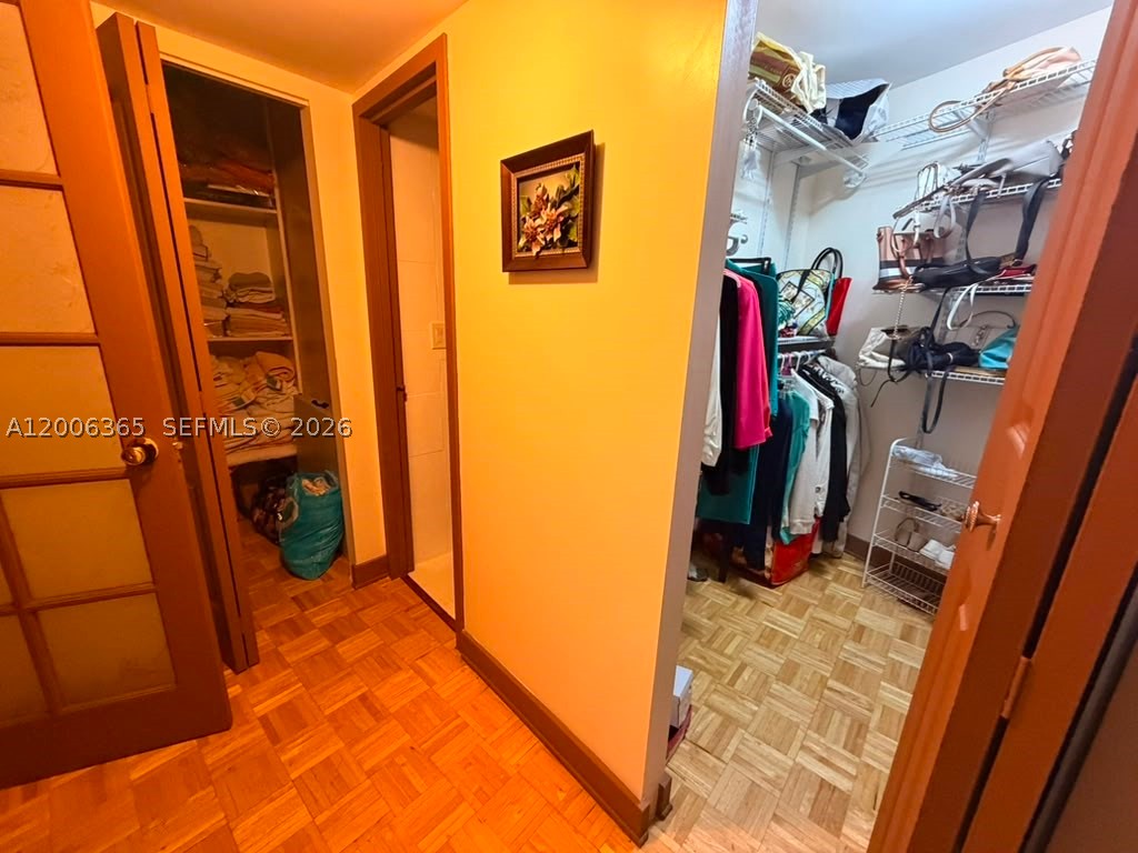100 Golden Isles Dr 810 Property Photo 23