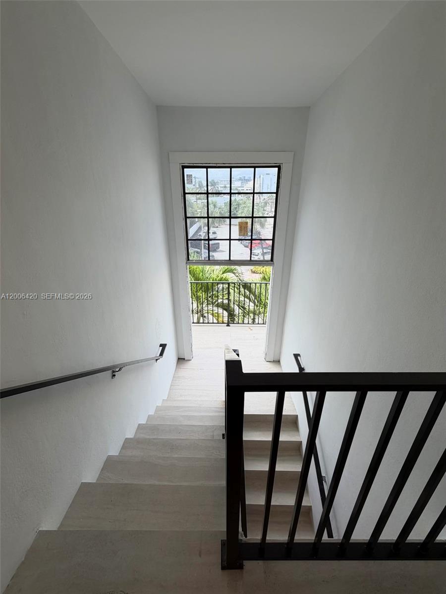 1619 Jefferson Ave 206 Property Photo 10