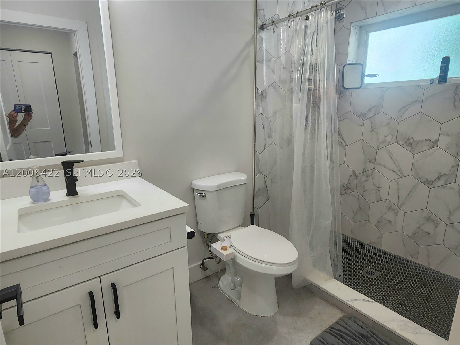 141 Ne 30th St Property Photo 9