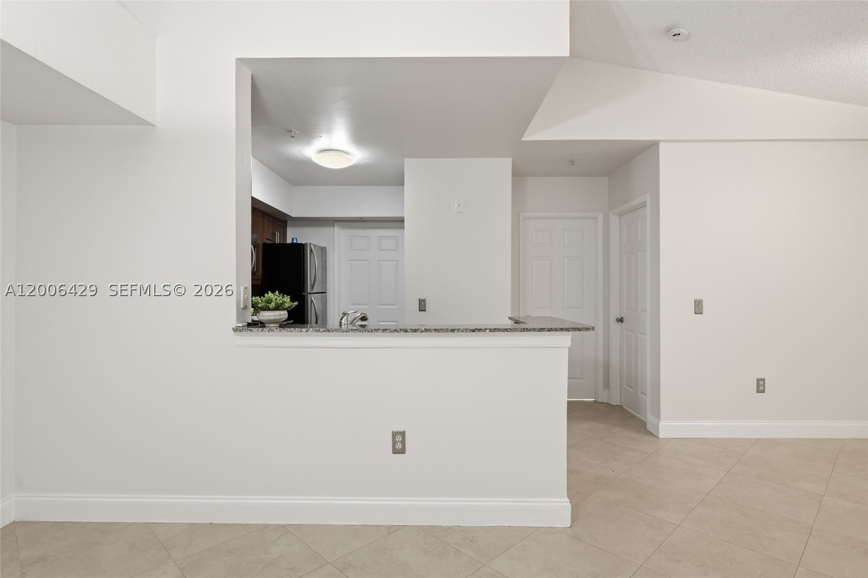 2451 Centergate Dr 303 Property Photo 5