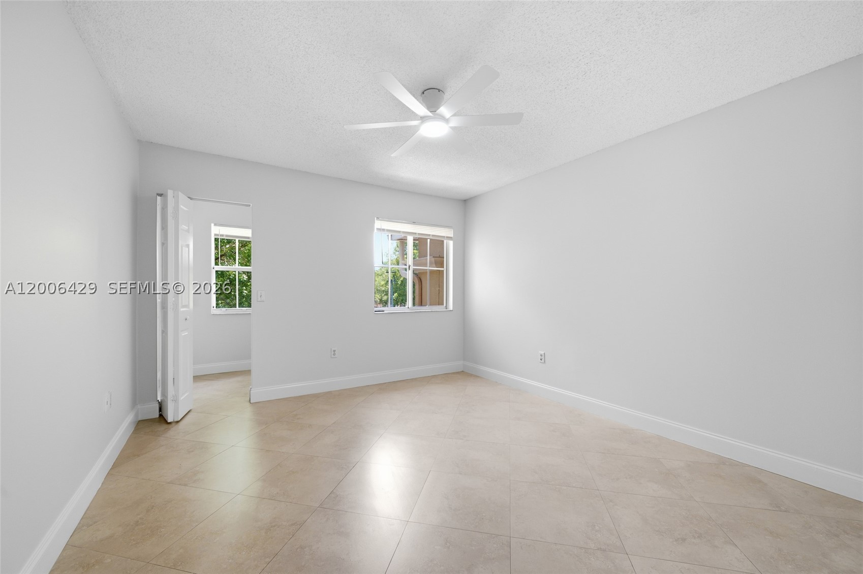 2451 Centergate Dr 303 Property Photo 27