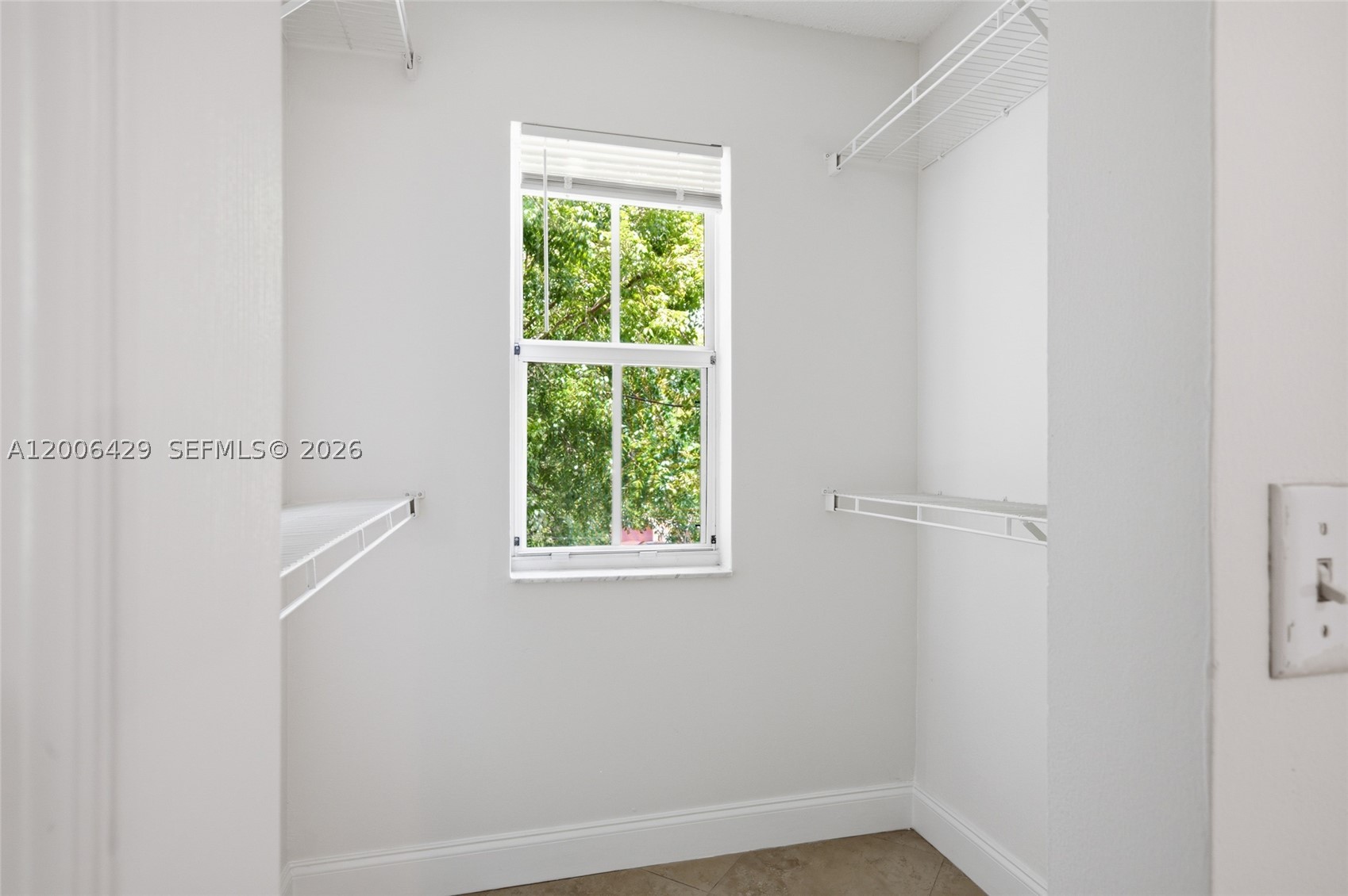 2451 Centergate Dr 303 Property Photo 28