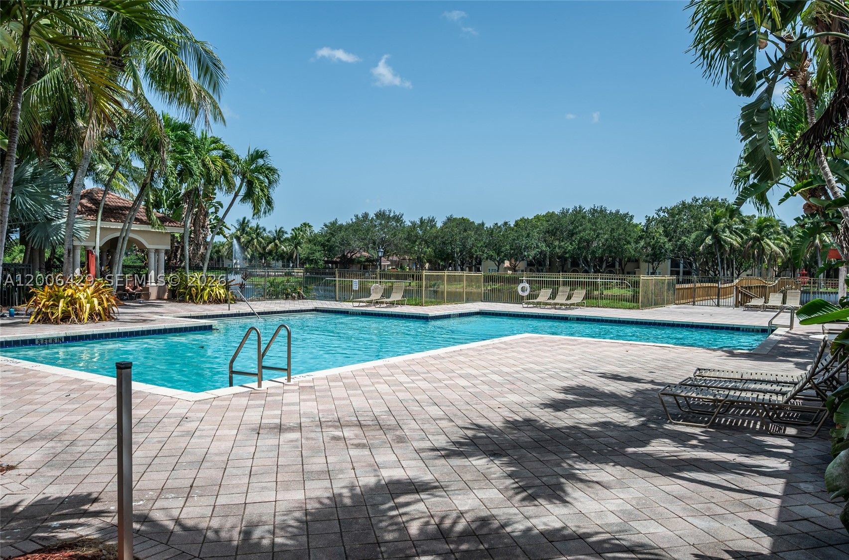 2451 Centergate Dr 303 Property Photo 45