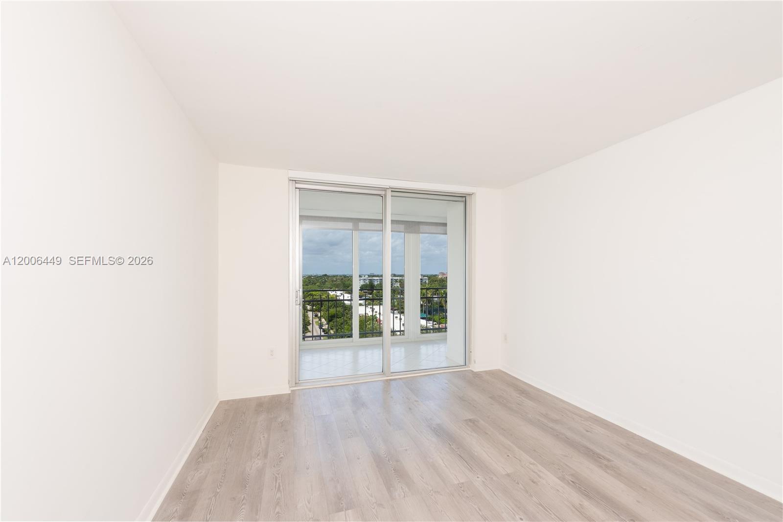600 Grapetree Dr 8fs Property Photo 19