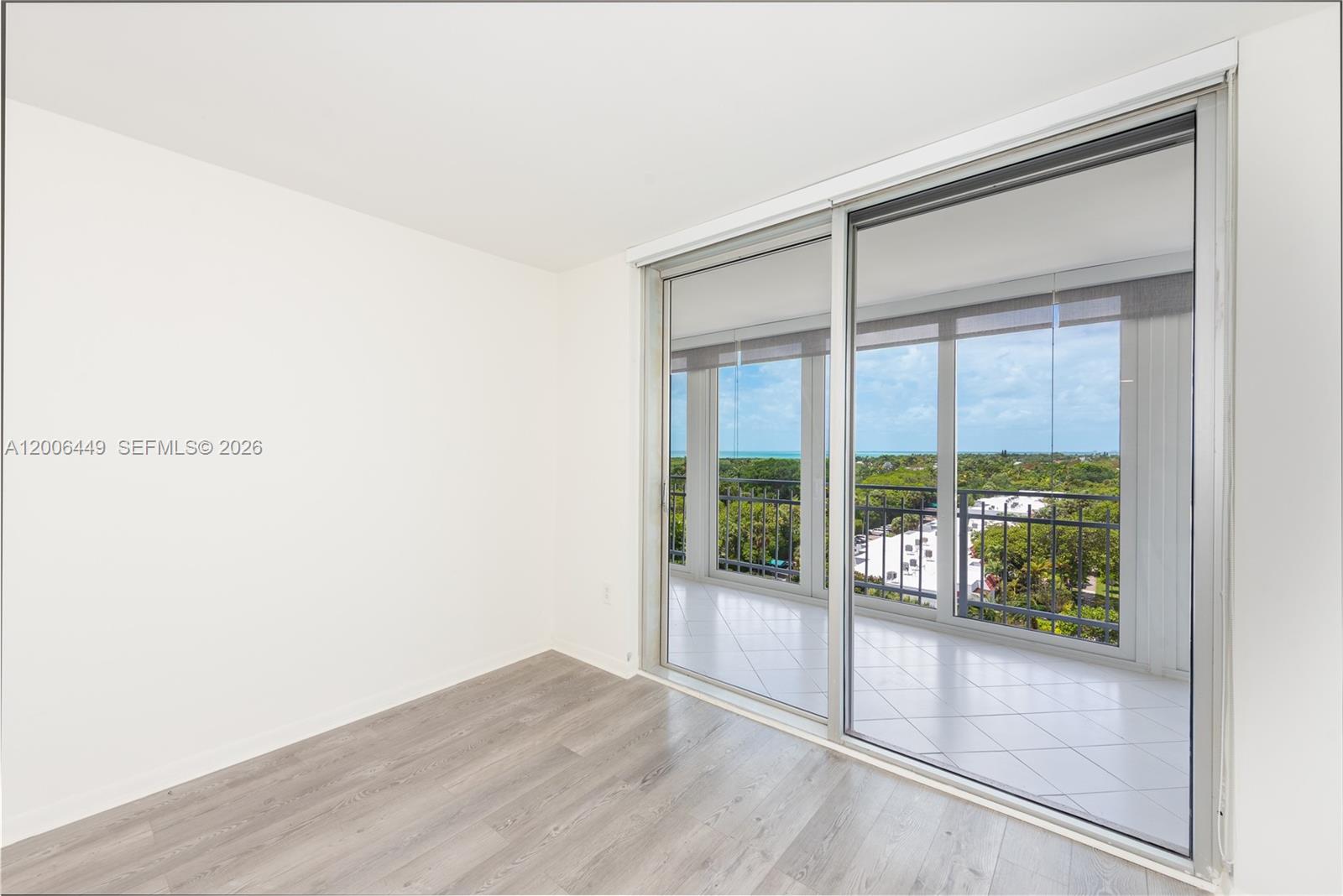 600 Grapetree Dr 8fs Property Photo 20