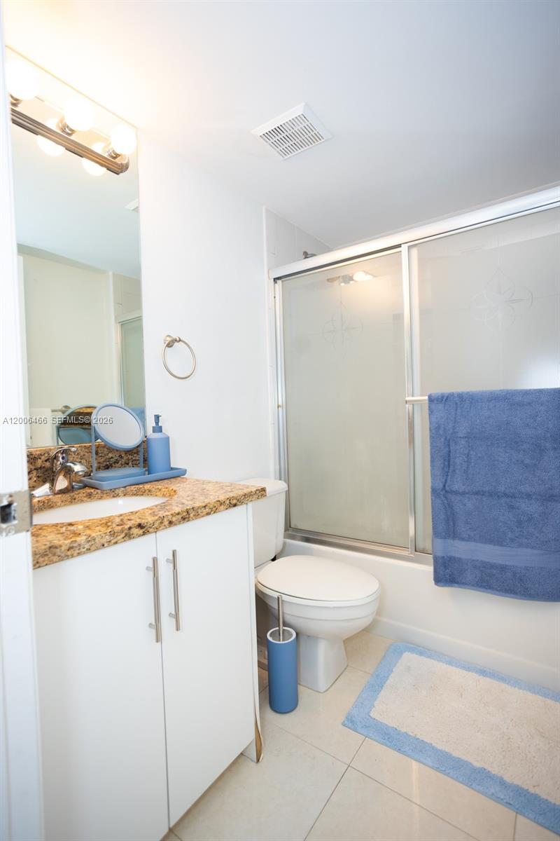 3300 Ne 192nd St 214 Property Photo 11