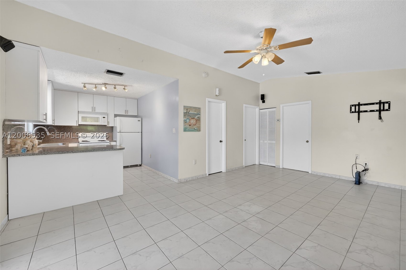 414 Mahogany Ave Property Photo 14