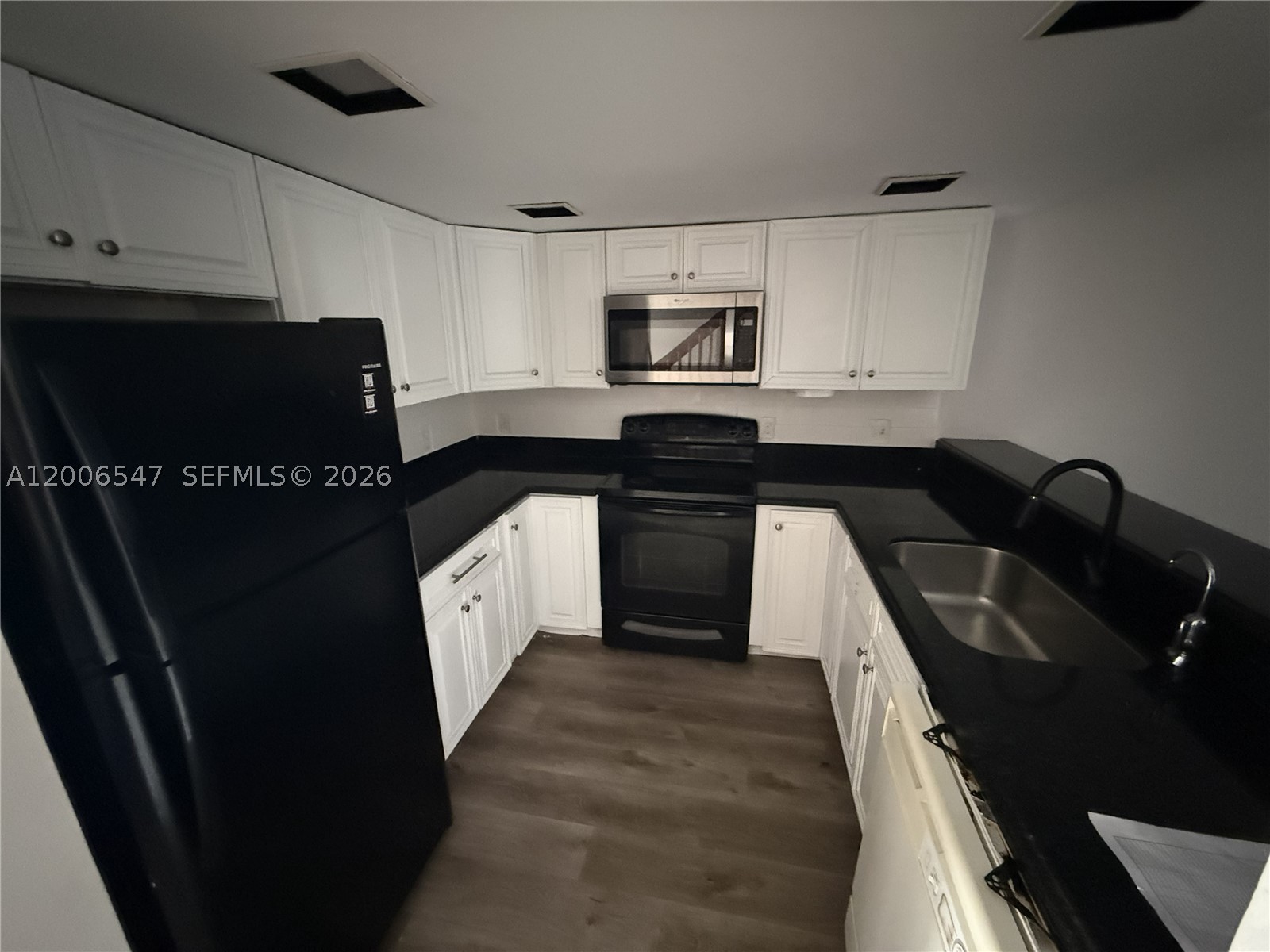 4220 Sw 71st Way Property Photo 2