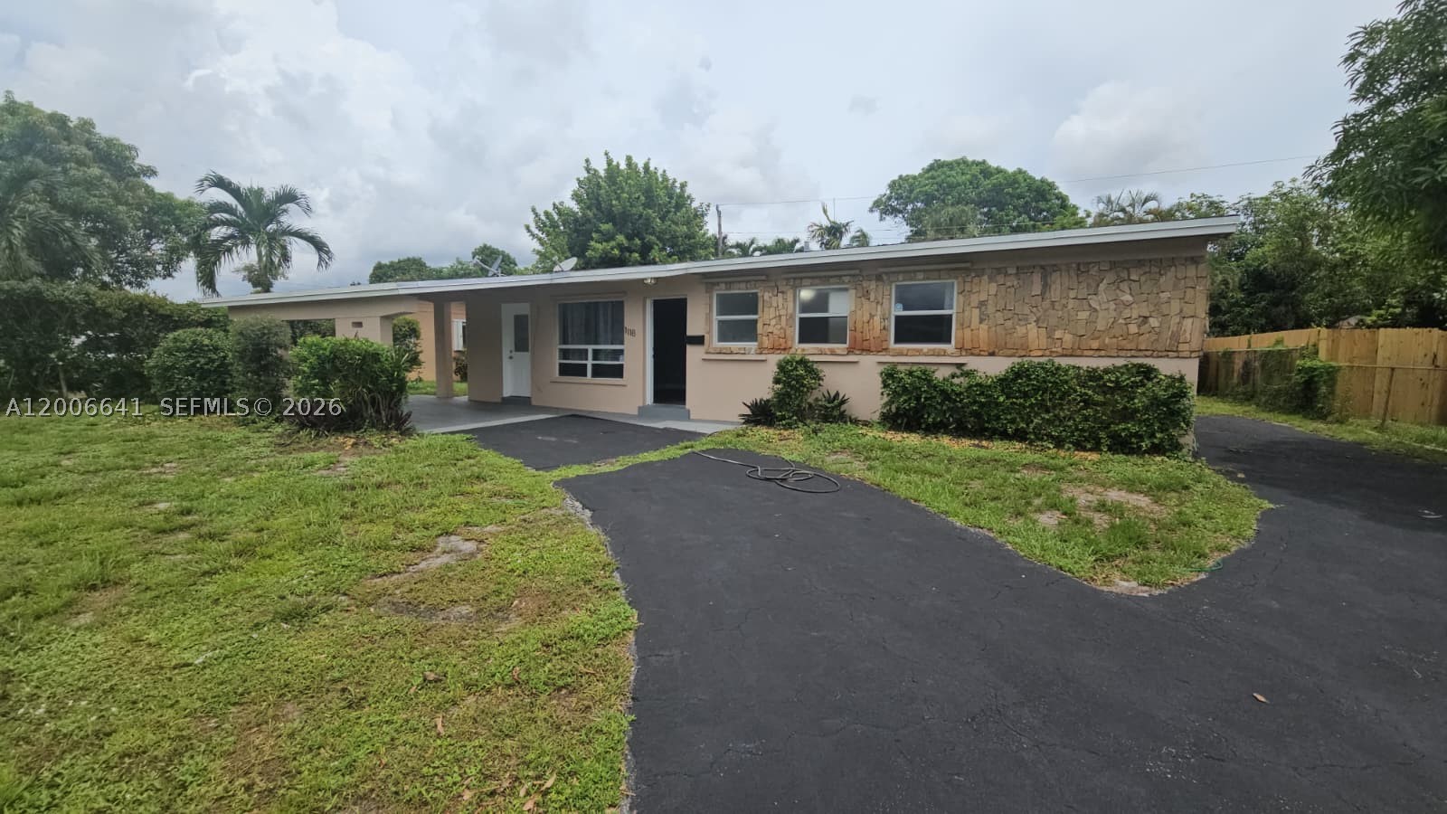1118 NW 43rd Ter