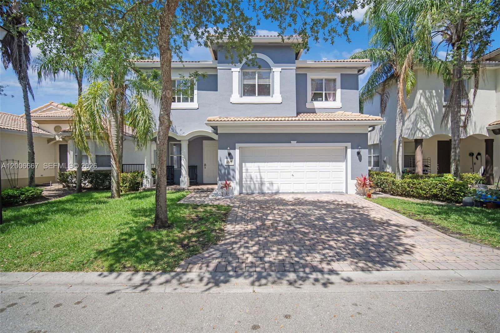 1225 Rosegate Blvd Property Photo 1