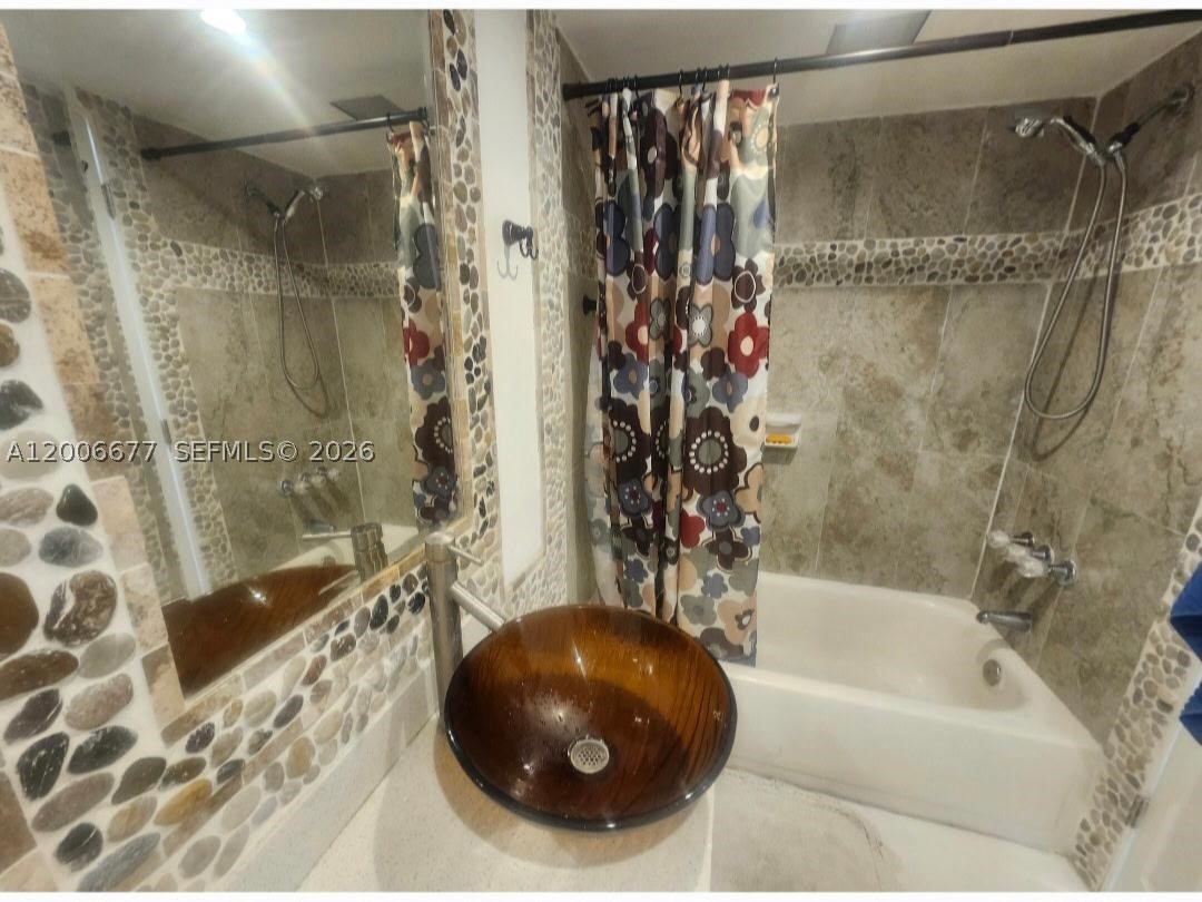 1175 Ne Miami Gardens Dr 703 Property Photo 22