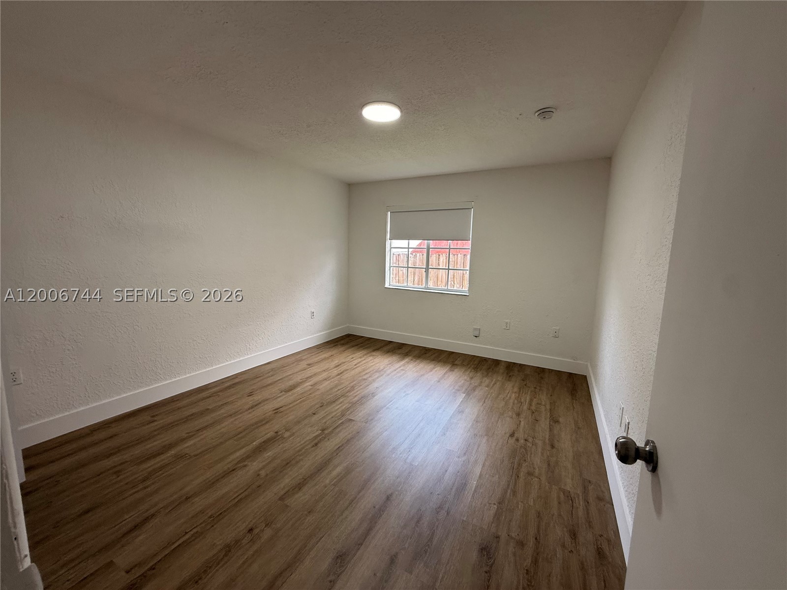 15741 Nw 40th Ct B Property Photo 6