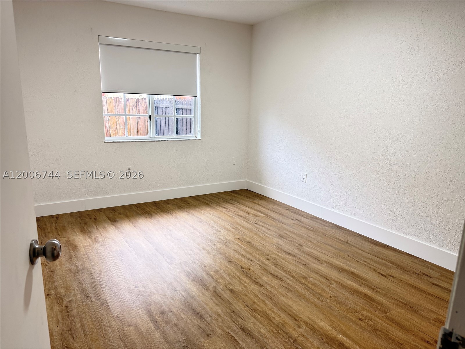 15741 Nw 40th Ct B Property Photo 9