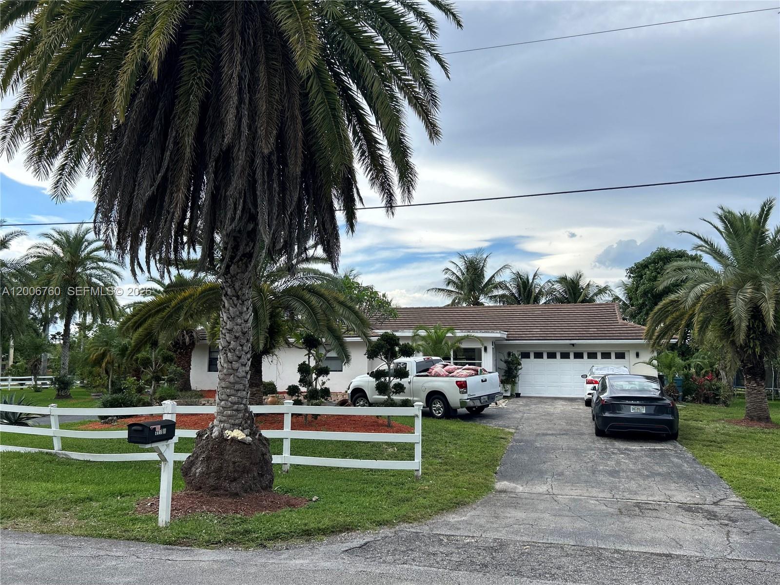 11781 Nw 14th St Property Photo 1
