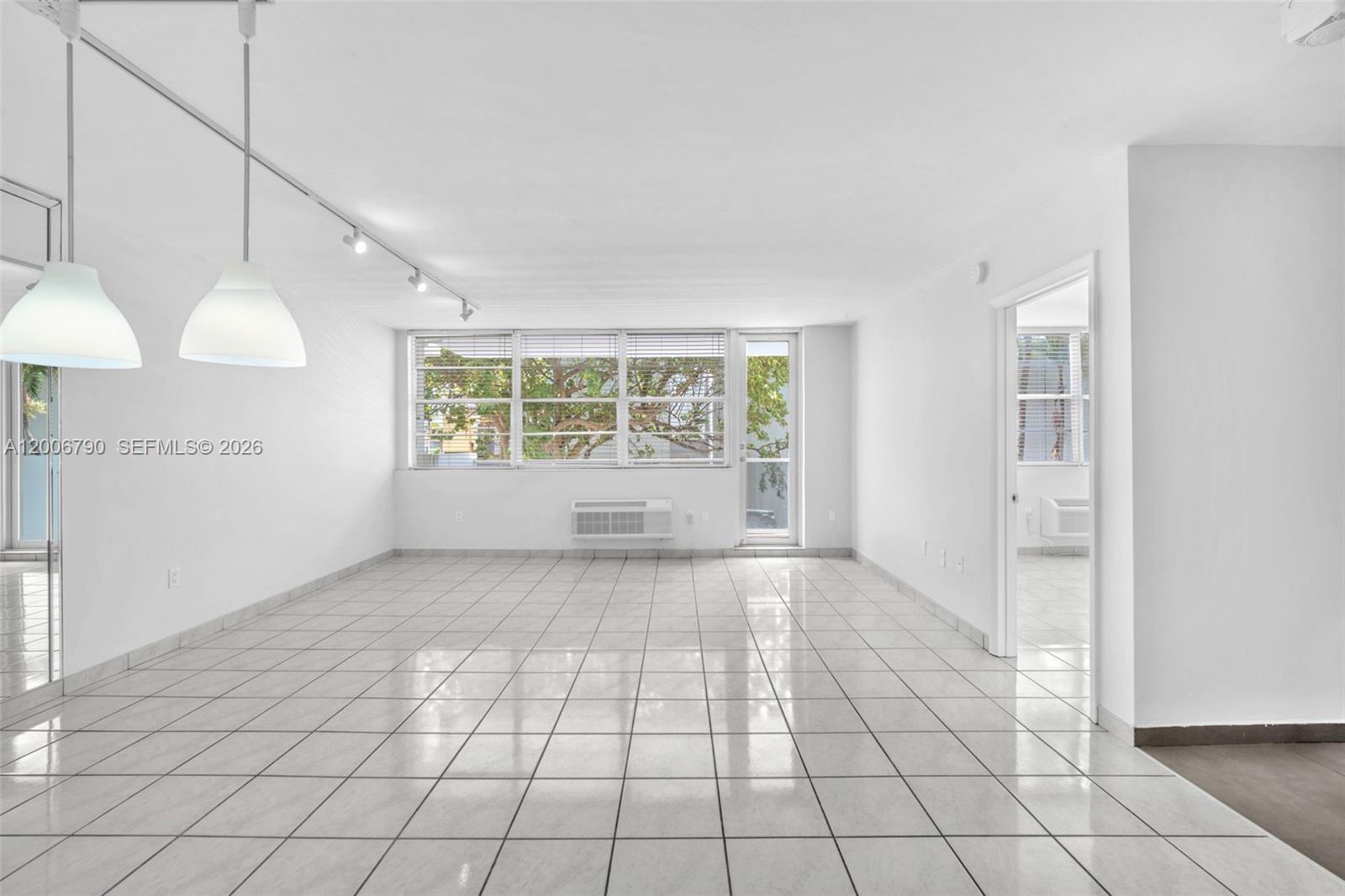 5313 Collins Ave 204 Property Photo 4