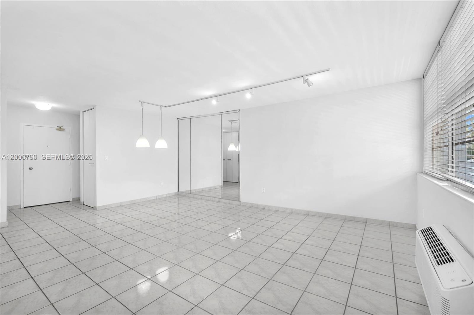 5313 Collins Ave 204 Property Photo 9