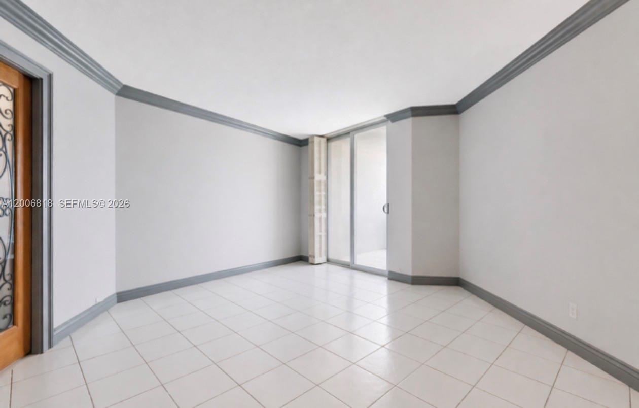 5555 Collins Ave 16a Property Photo 16