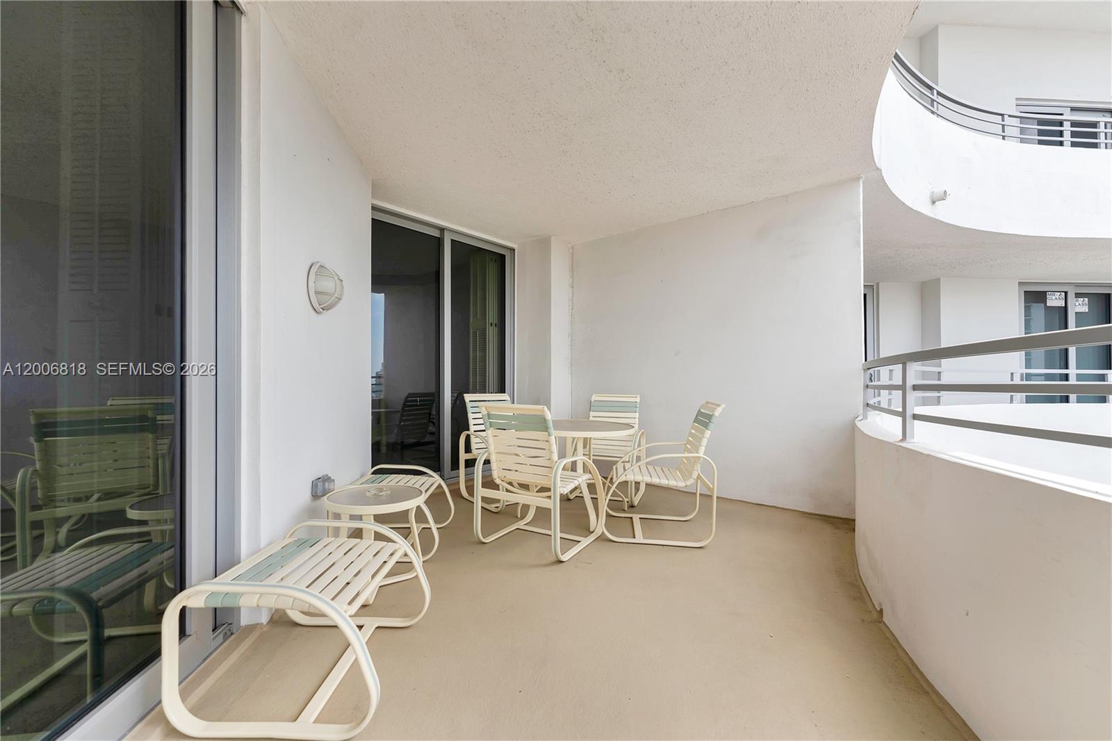5555 Collins Ave 16a Property Photo 19