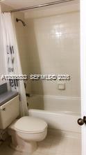 8290 Lake Dr 412 Property Photo 8